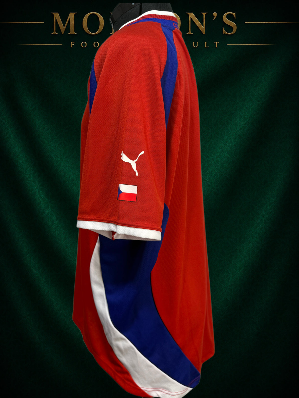 Czech Republic 2000/01–2001/02 Puma PRO Home Shirt – Paegas – Large