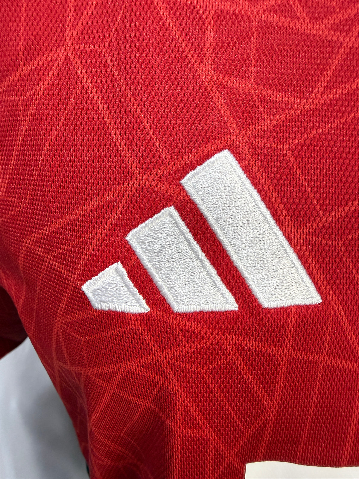 Manchester United 2021/22 adidas Home Shirt – Size Medium