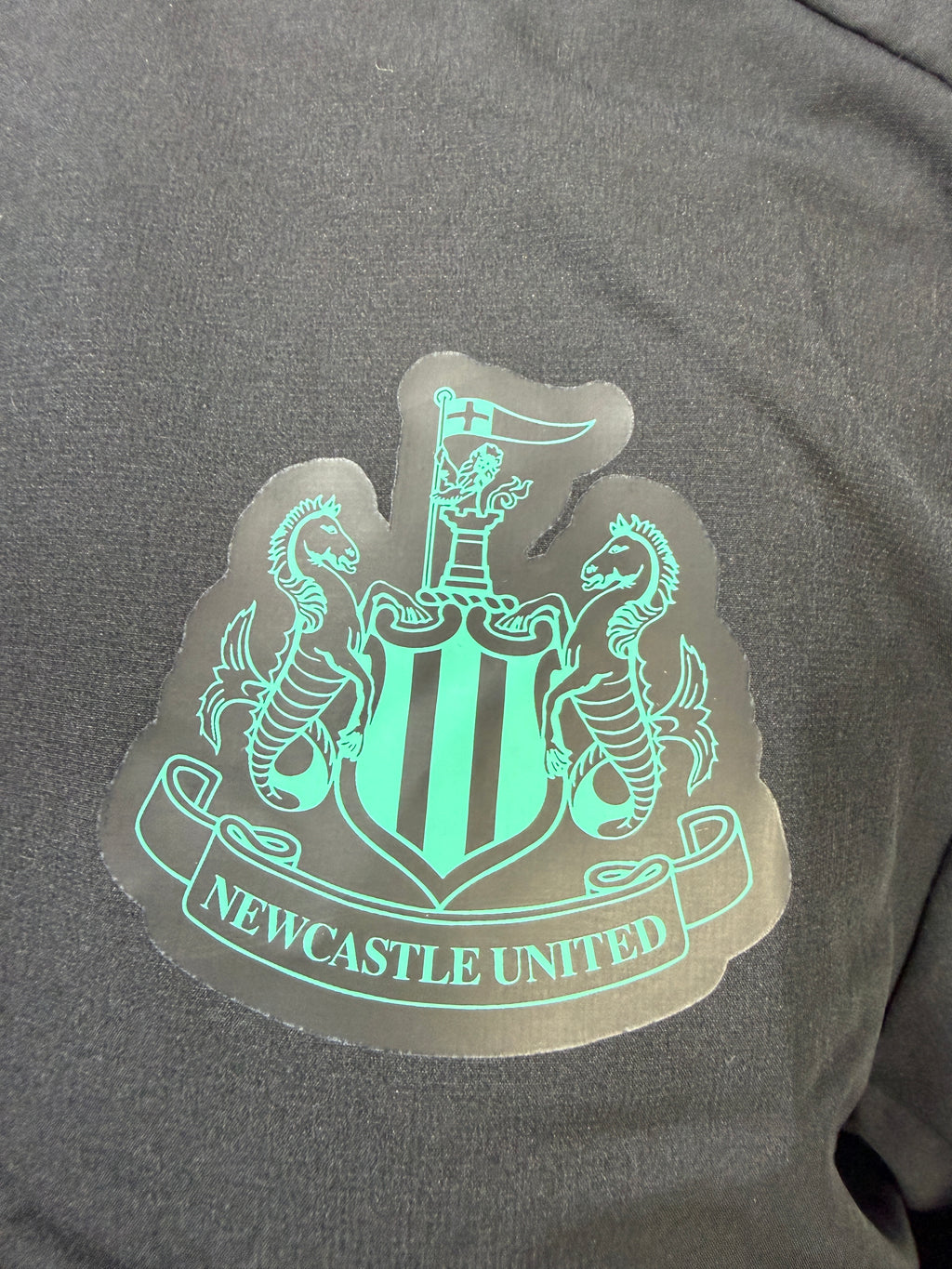 Newcastle United Castore Waterproof Jacket – Black/Green – Small – BNWT