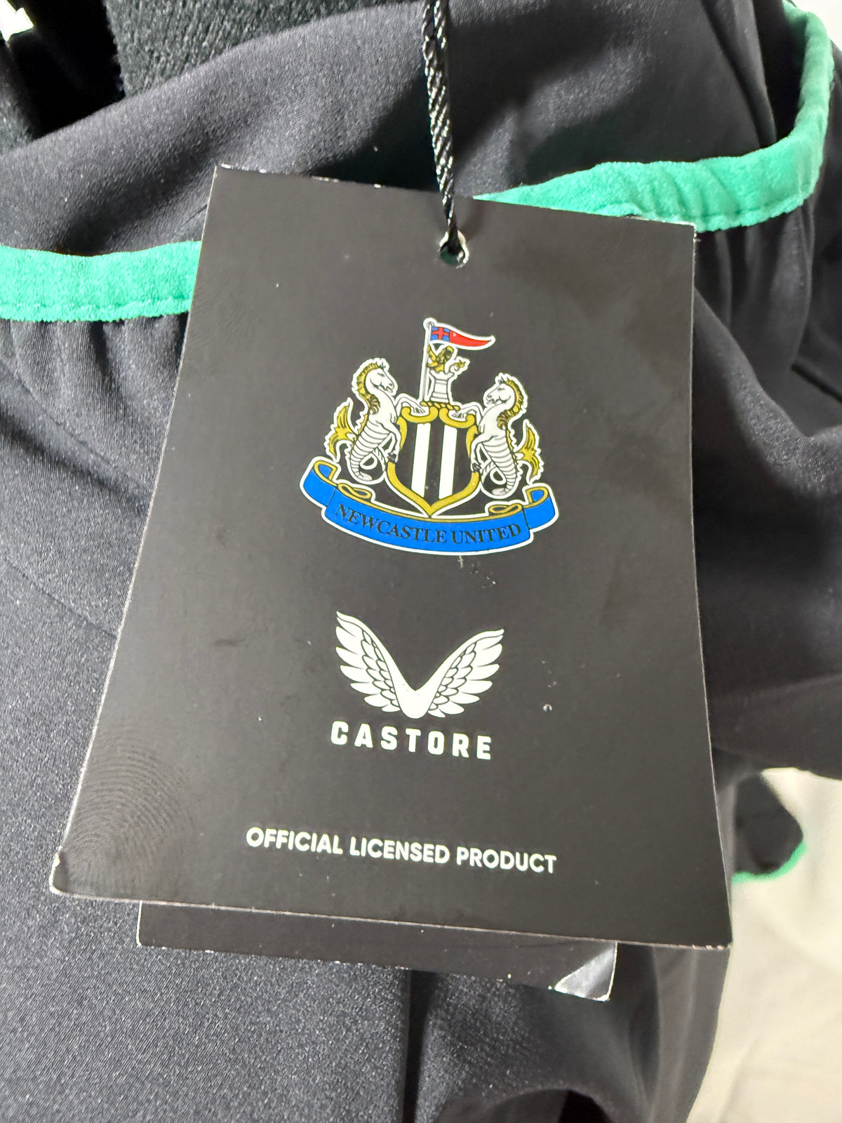 Newcastle United Castore Waterproof Jacket – Black/Green – Small – BNWT