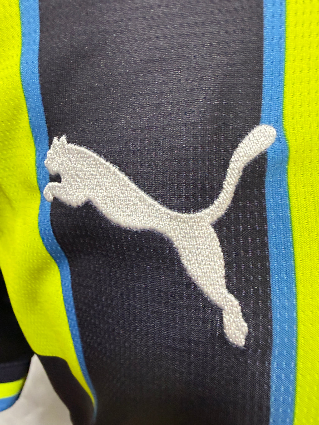Manchester City 2024/25 Puma Away Shirt – Navy & Neon Yellow – Size M