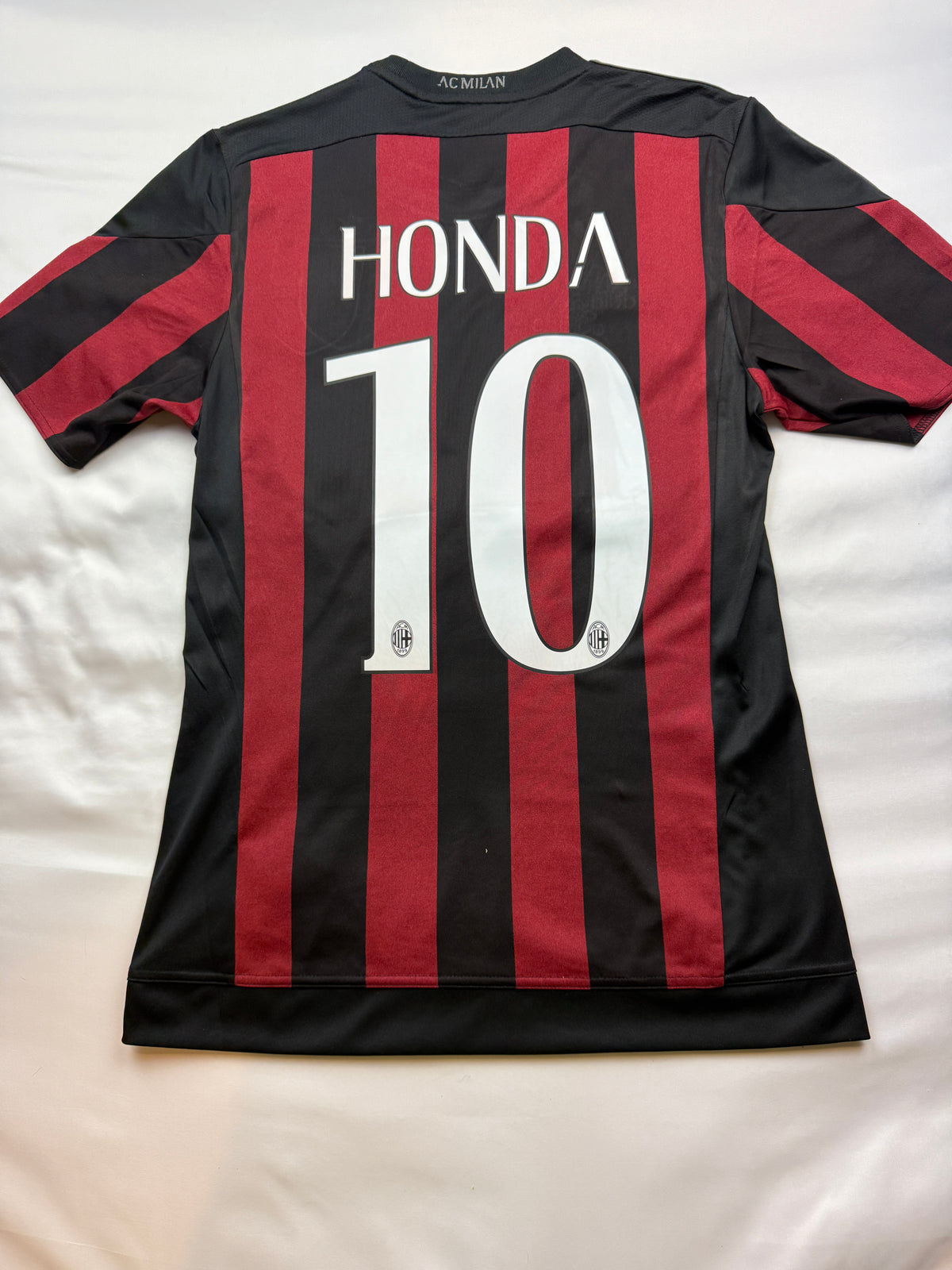 Adidas 2015-16 AC Milan Home Shirt HONDA 10 Size Small Excellent Football Jersey 8/10