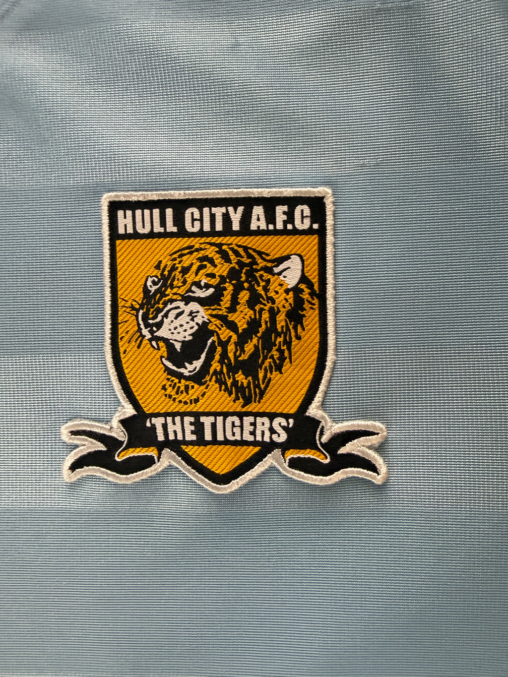 Hull City 2010/11 adidas Away Shirt – Size Medium