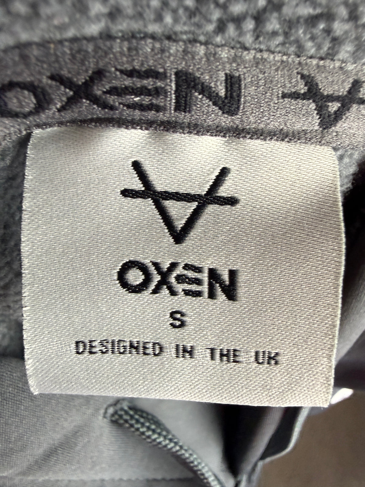 Lincoln City FC OXEN Grey Hoodie – Size Small – Excellent Condition