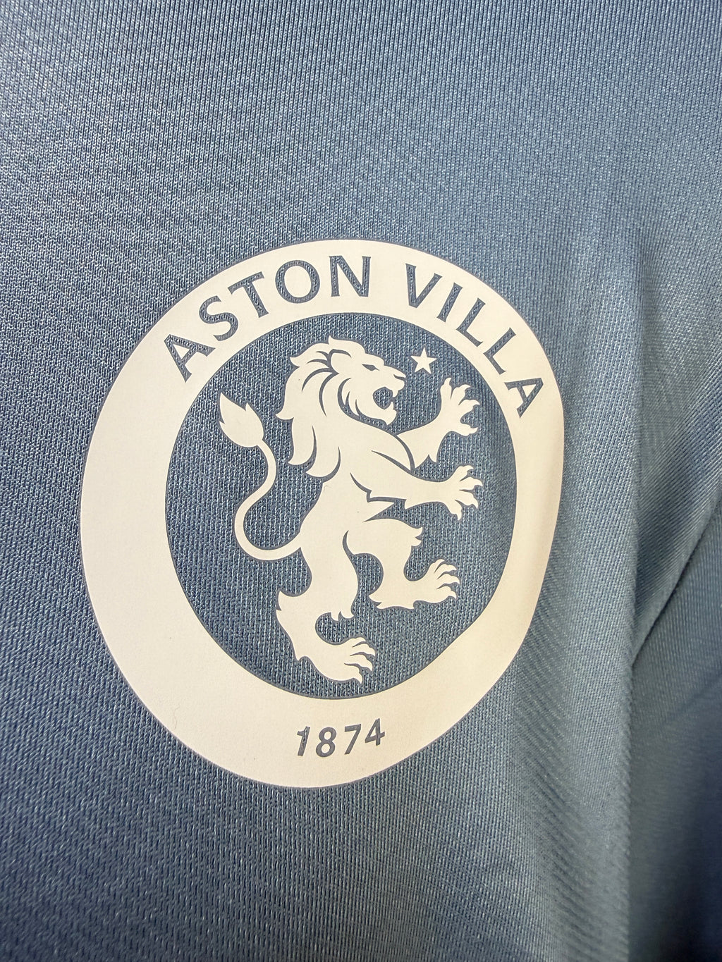 Aston Villa Castore ¼ Zip Training Top – Light Blue – Size Large – BNWT