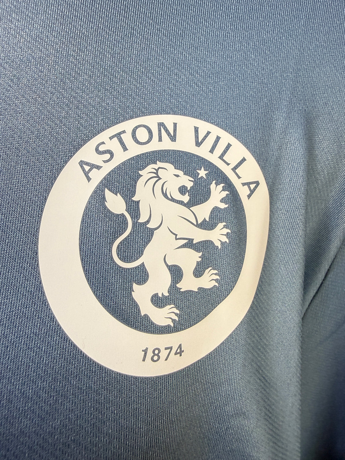 Aston Villa Castore ¼ Zip Training Top – Light Blue – Size Large – BNWT