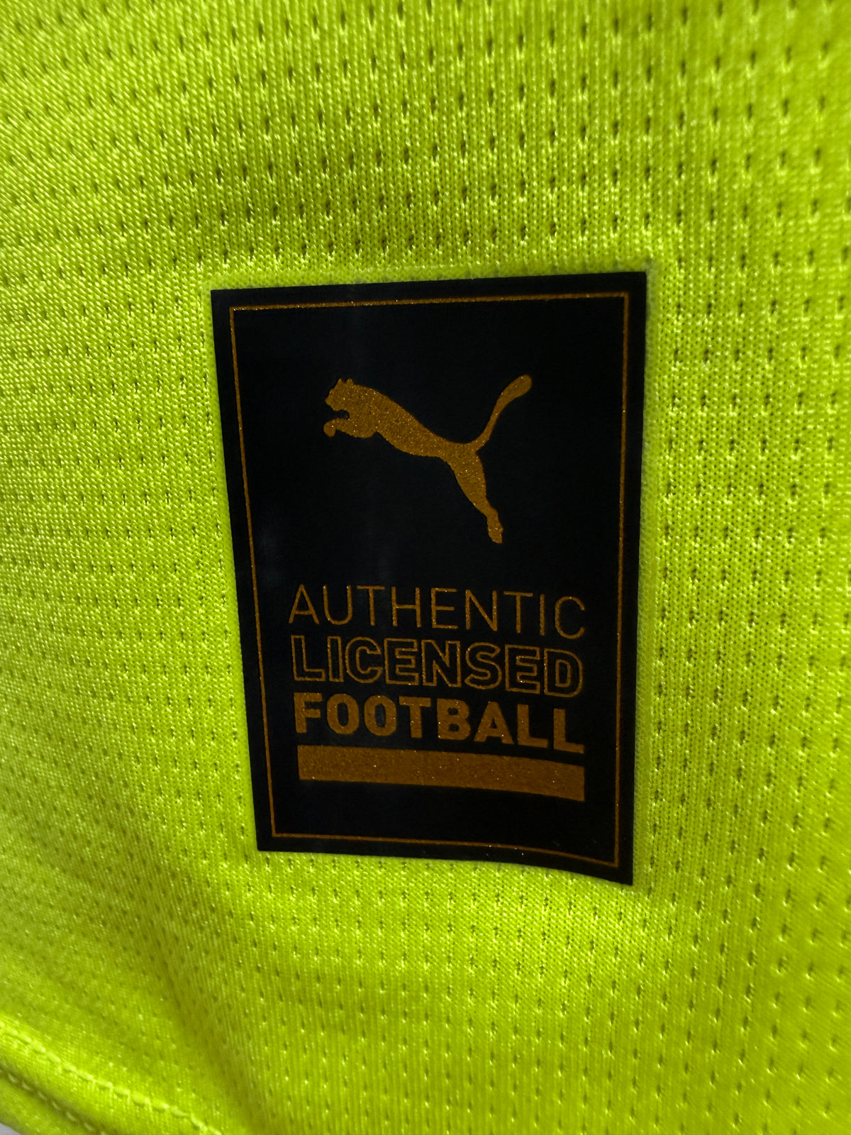 Manchester City 2024/25 Puma Away Shirt – Navy & Neon Yellow – Size M