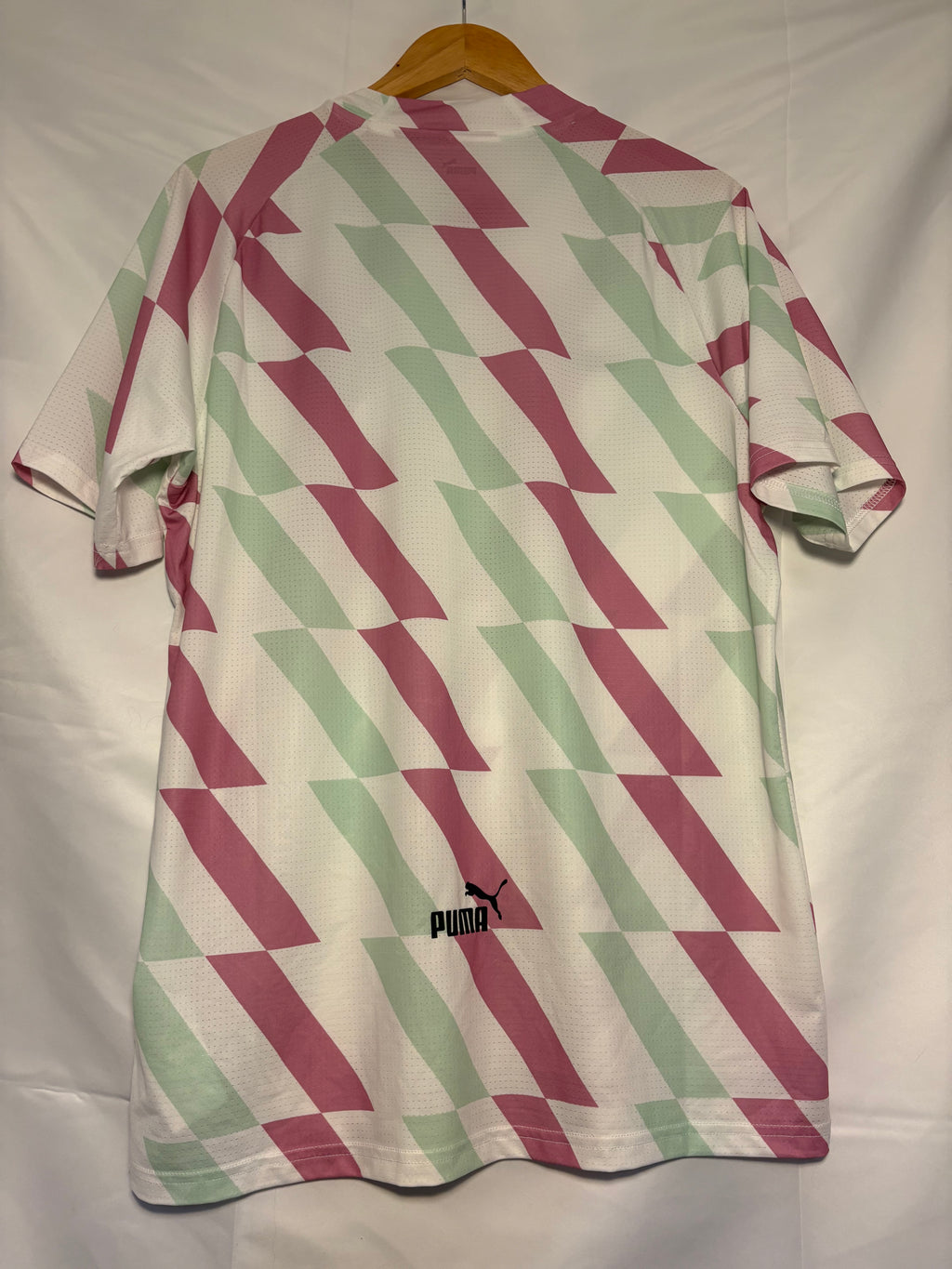 Puma Manchester City FC Pre-Match Training Jersey from the 2022-2023 (L)