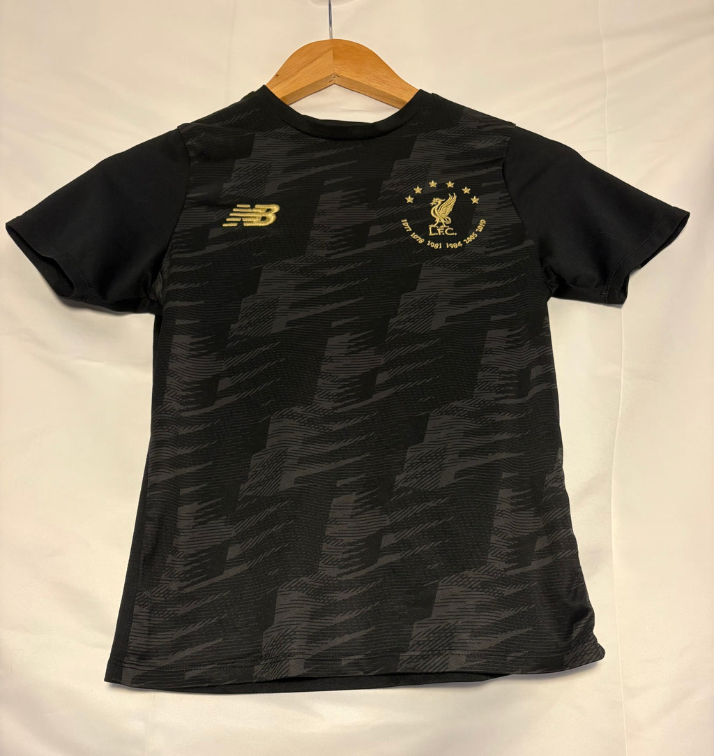 Liverpool F.C. x New Balance "6 Times" commemorative training shirt (10/12 years)