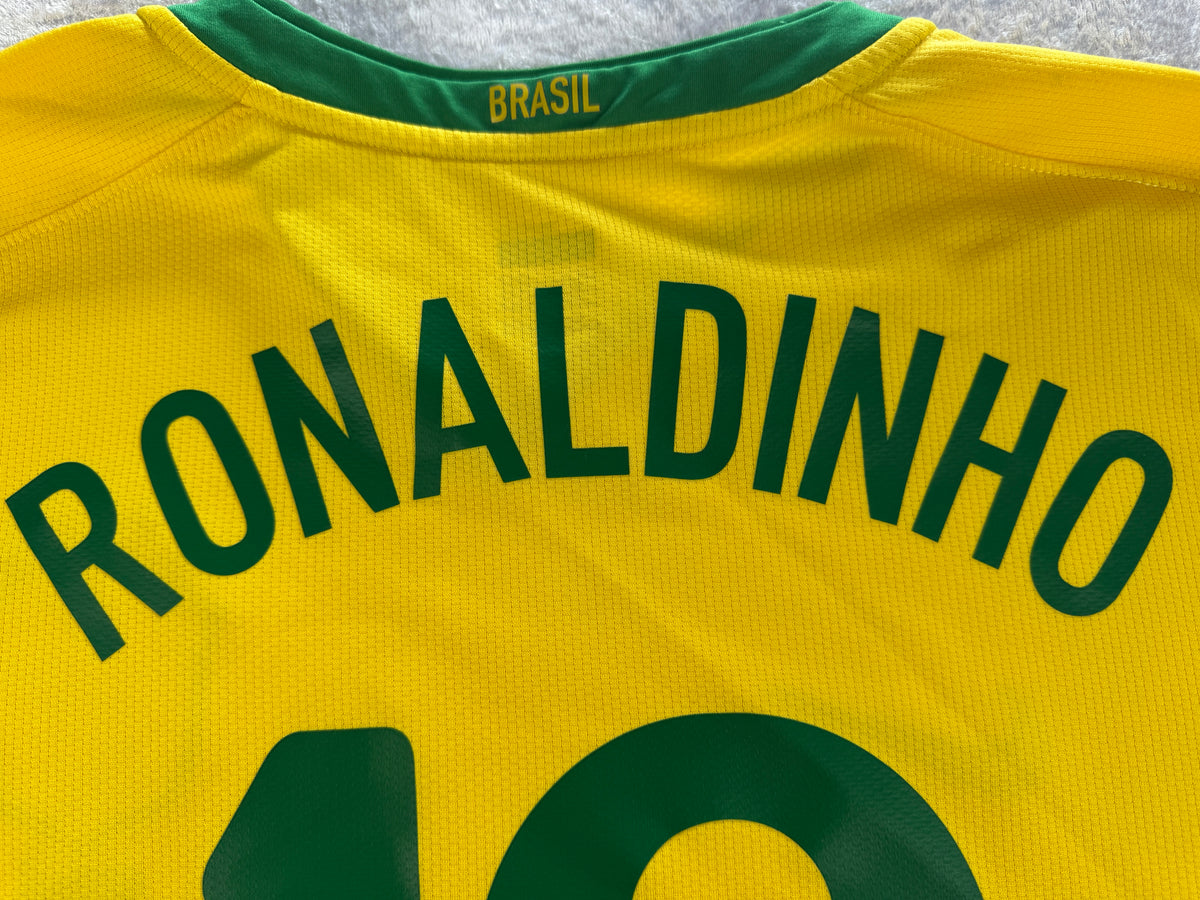 Brazil 2006–08 Home Shirt Nike Ronaldinho #10 – Large