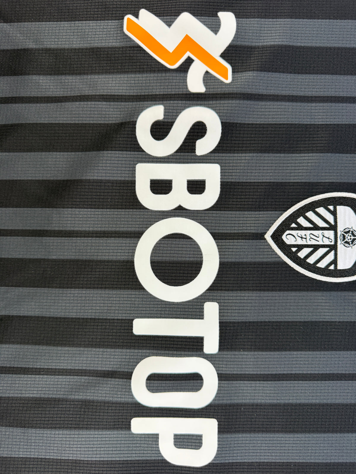 Leeds United 2022/23 Third Shirt adidas – XL