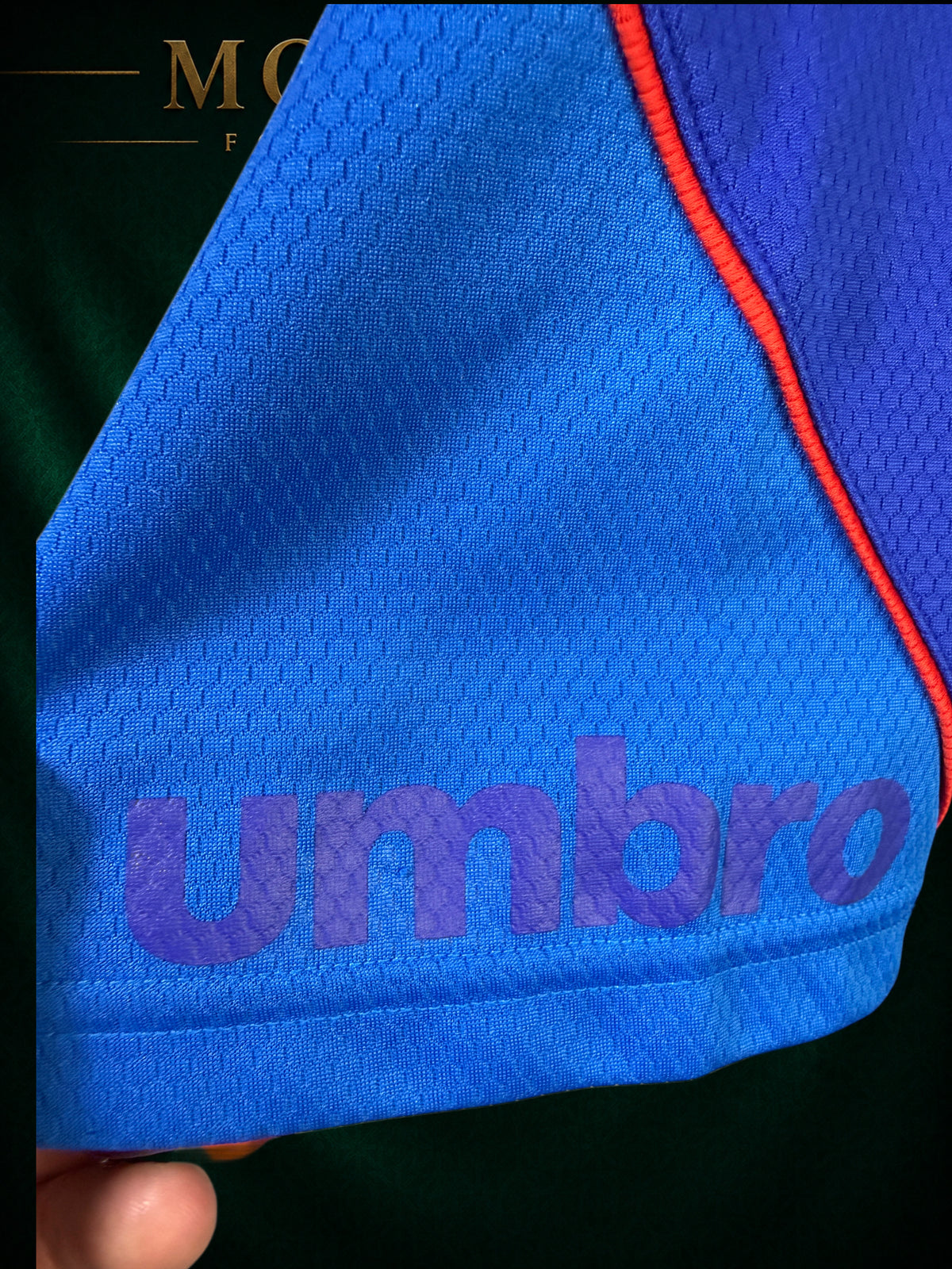 Gamba Osaka 2016 Umbro Training Top – Asian L / UK M – Blue