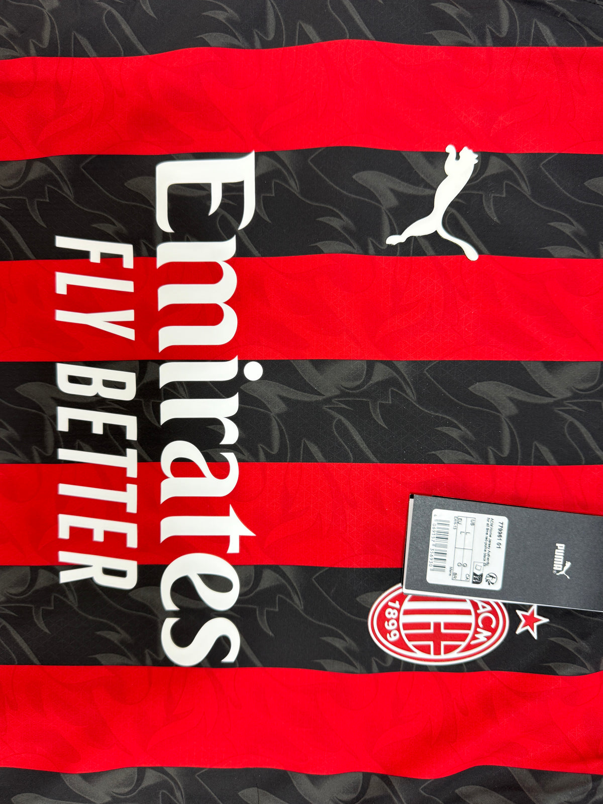 AC Milan 2025/26 Authentic Ultraweave Home Shirt – Giménez #7 – Large